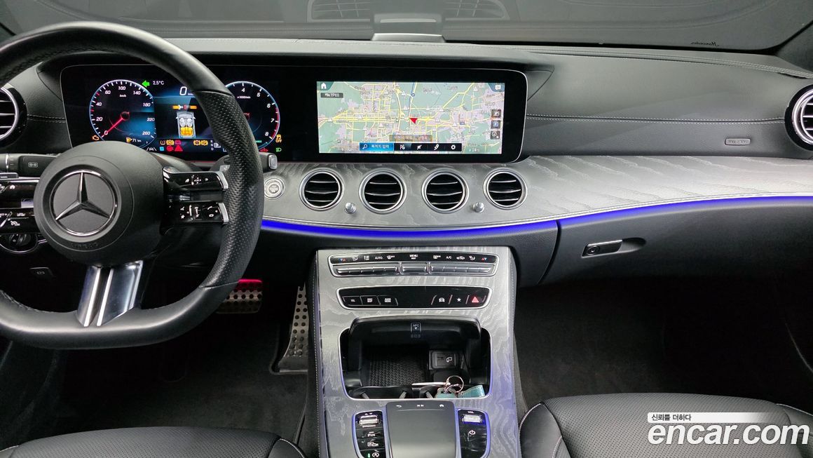 Mercedes-Benz E-Class 2022