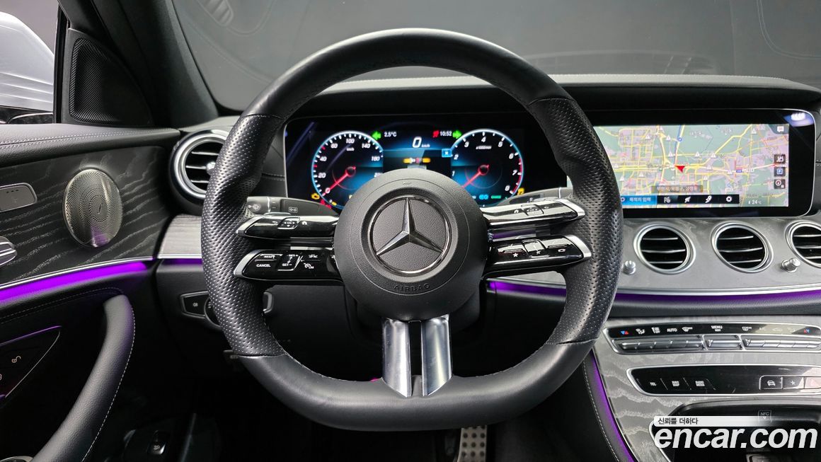 Mercedes-Benz E-Class 2022