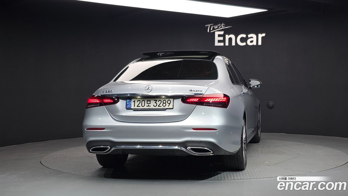 Mercedes-Benz E-Class 2022