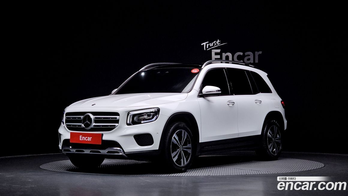Mercedes-Benz GLB-Class 2023