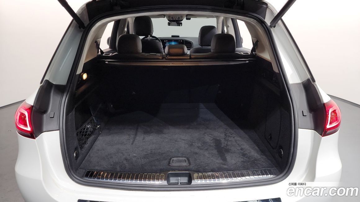 Mercedes-Benz GLE-Class 2021