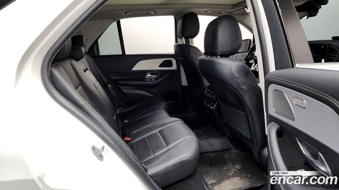 Mercedes-Benz GLE-Class 2021