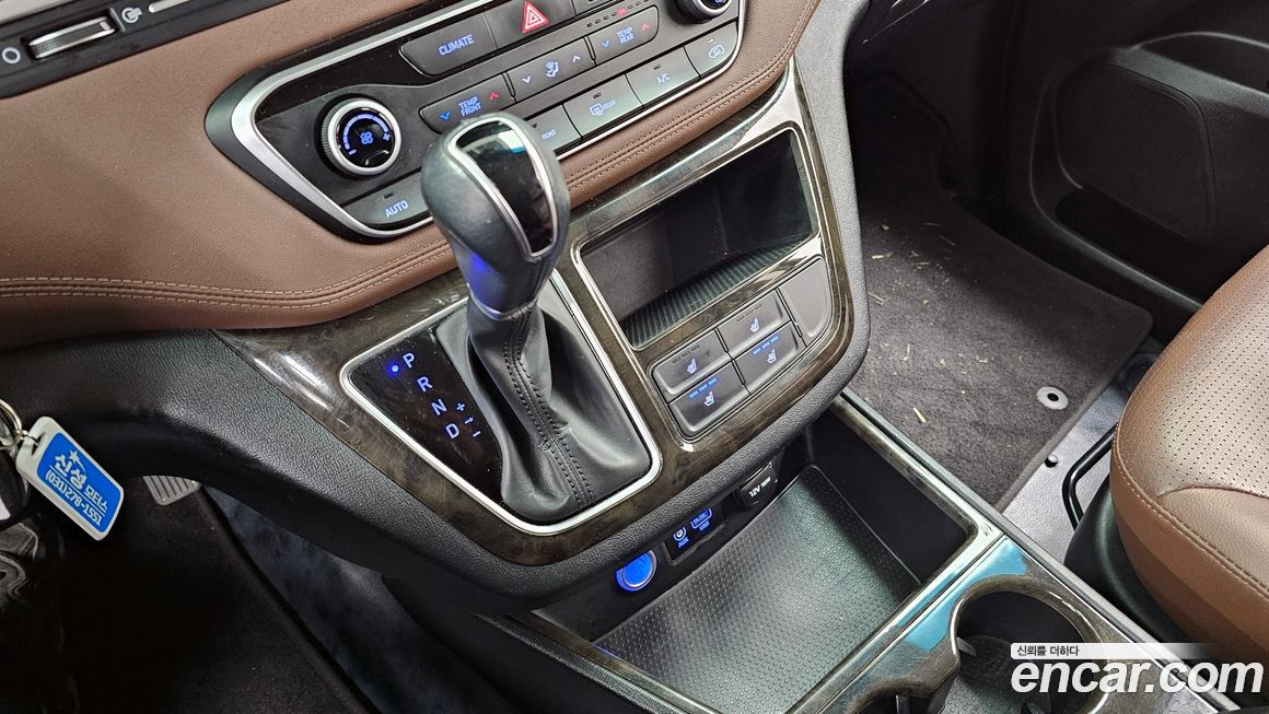 Hyundai Starex 2019