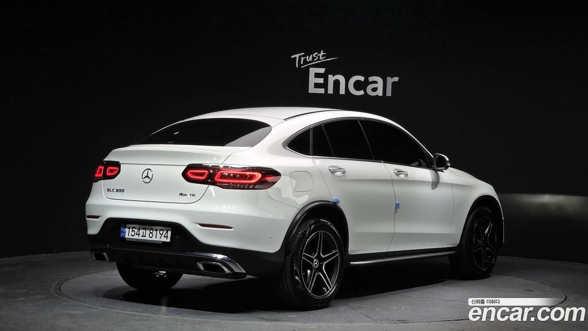 Mercedes-Benz GLC-Class 2023