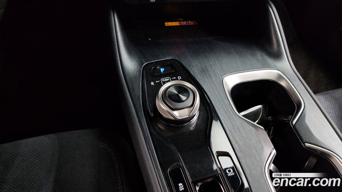 Lexus RZ 2023