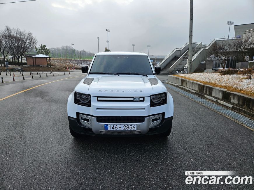 Land Rover Defender 2020