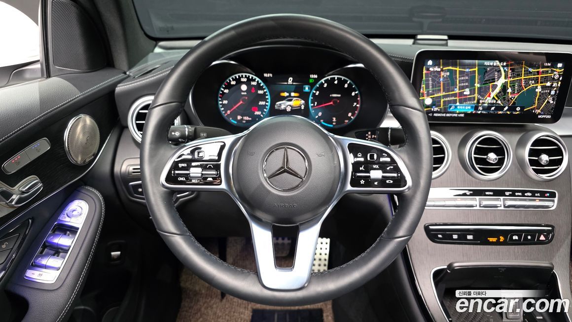 Mercedes-Benz GLC-Class 2023