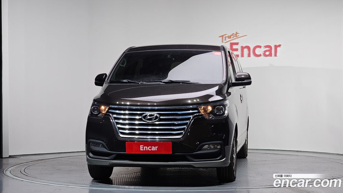 Hyundai Starex 2019