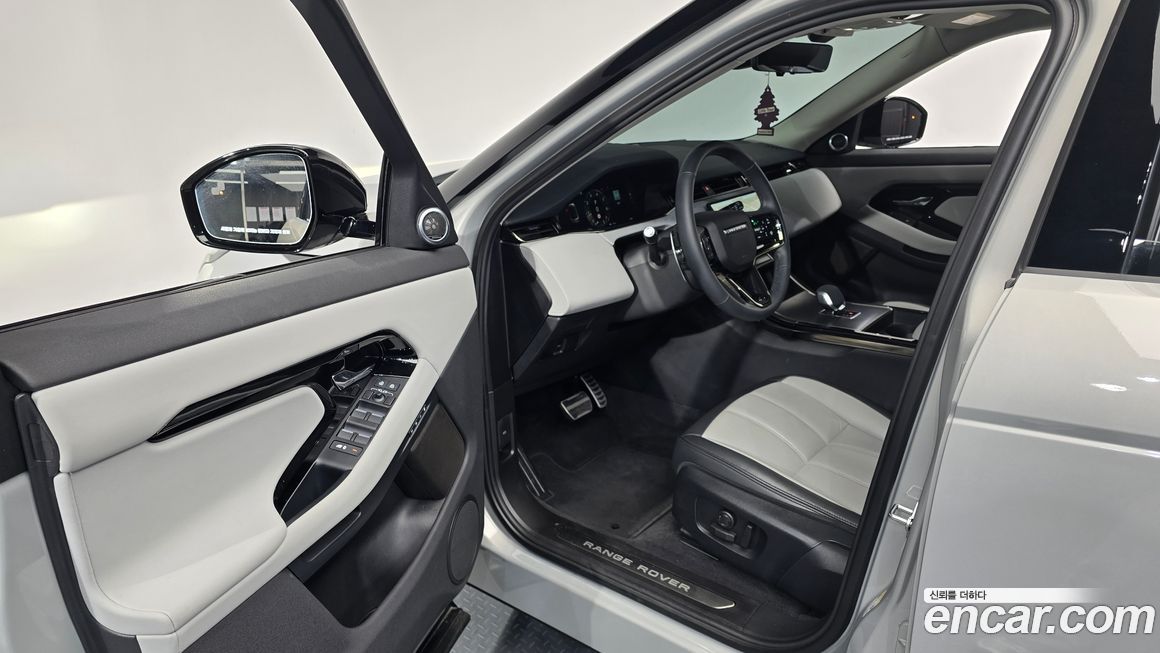 Land Rover Range Rover Evoque 2025