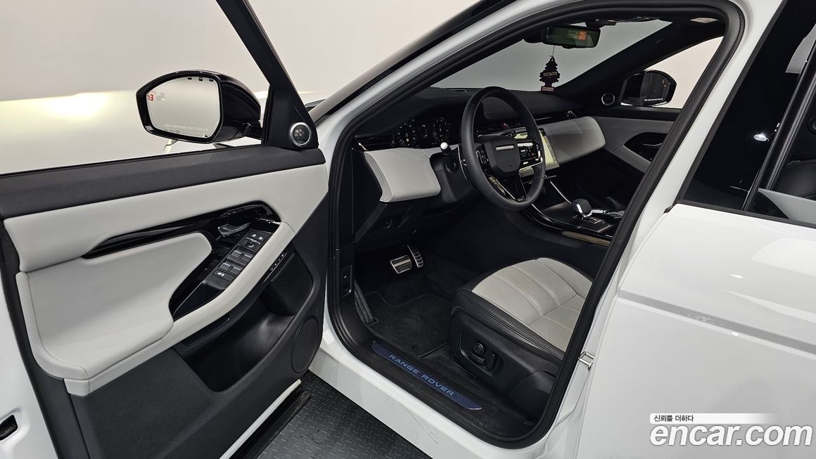 Land Rover Range Rover Evoque 2026