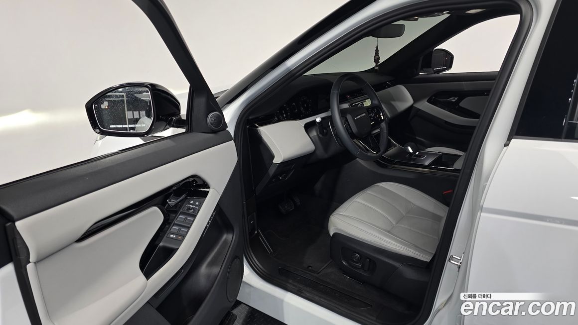 Land Rover Range Rover Evoque 2026