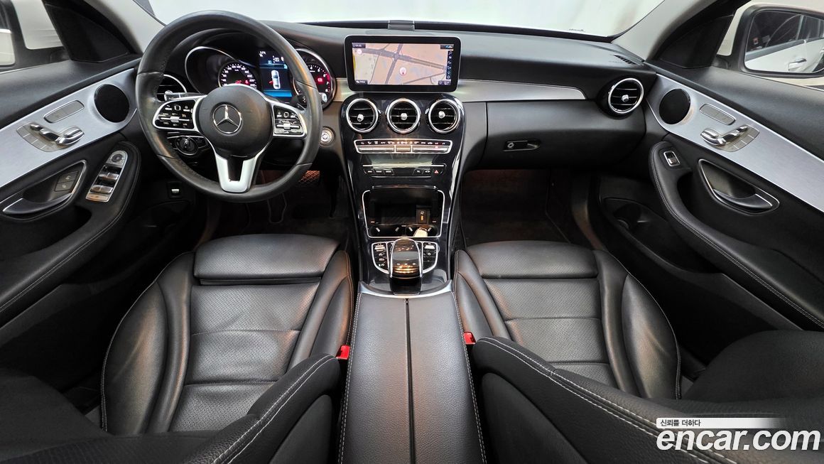 Mercedes-Benz C-Class 2020