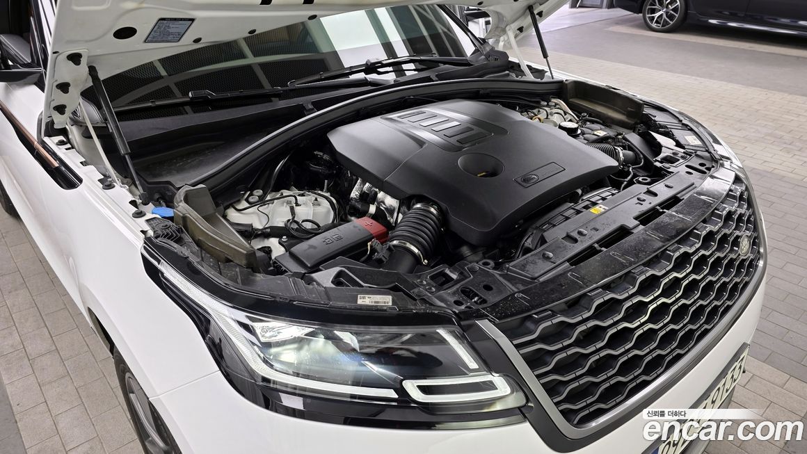 Land Rover Range Rover Velar 2021