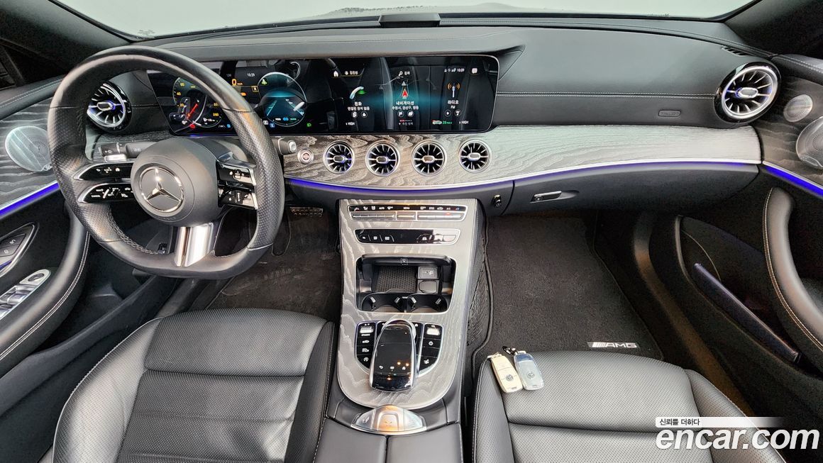 Mercedes-Benz E-Class 2021