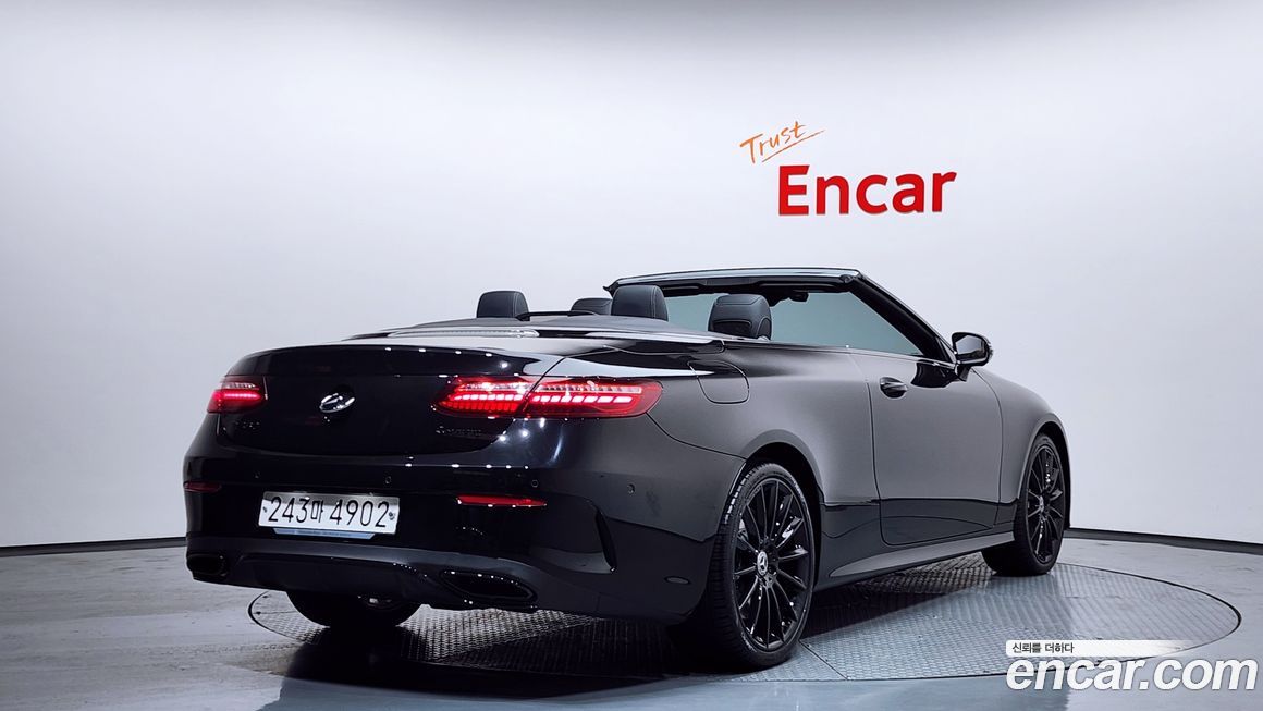 Mercedes-Benz E-Class 2021