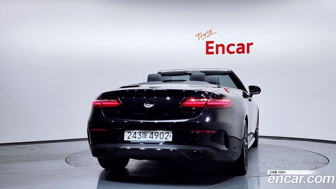 Mercedes-Benz E-Class 2021