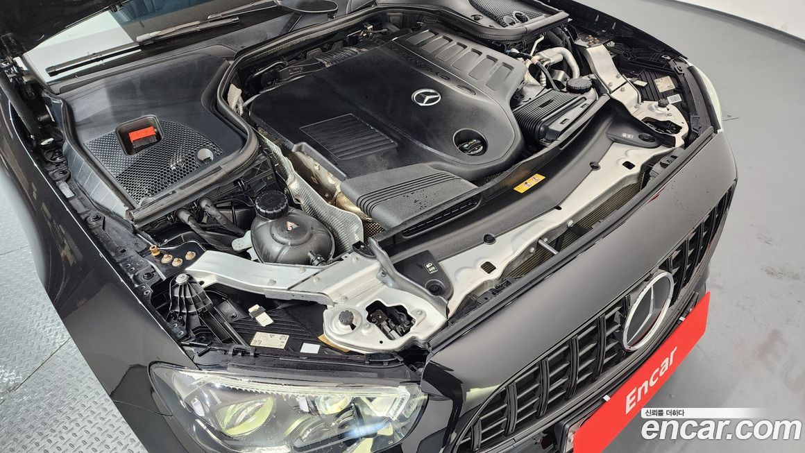 Mercedes-Benz E-Class 2021