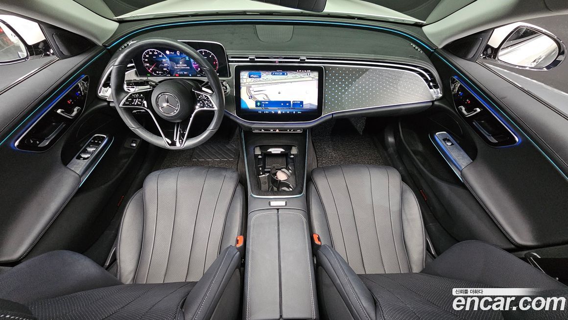 Mercedes-Benz E-Class 2024