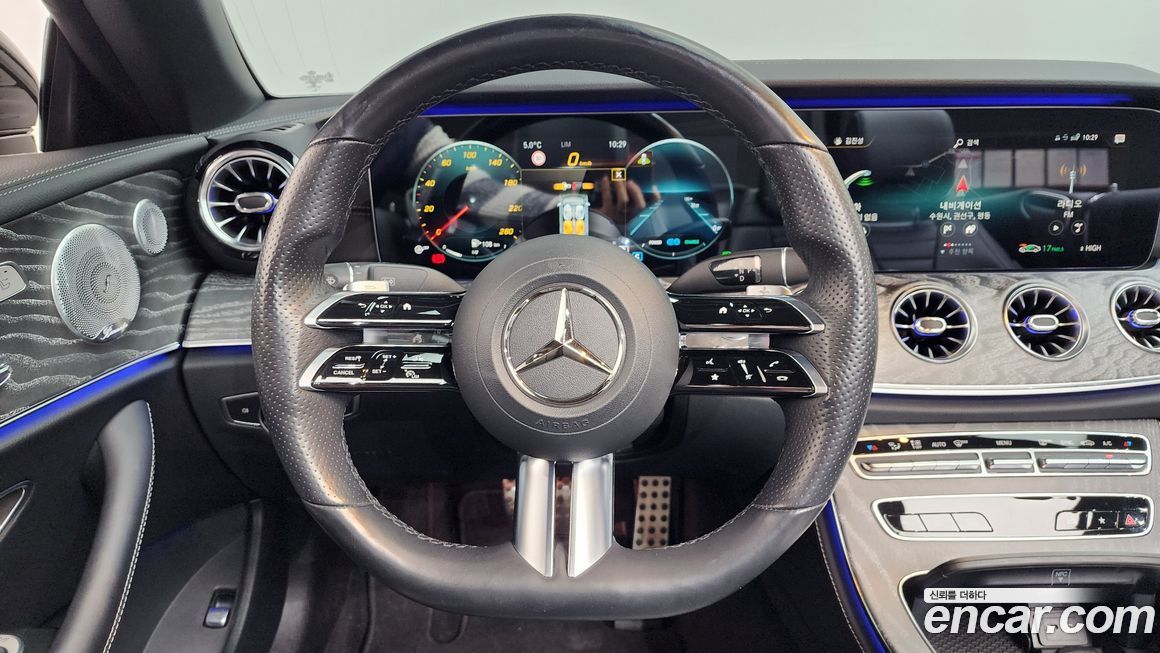 Mercedes-Benz E-Class 2021