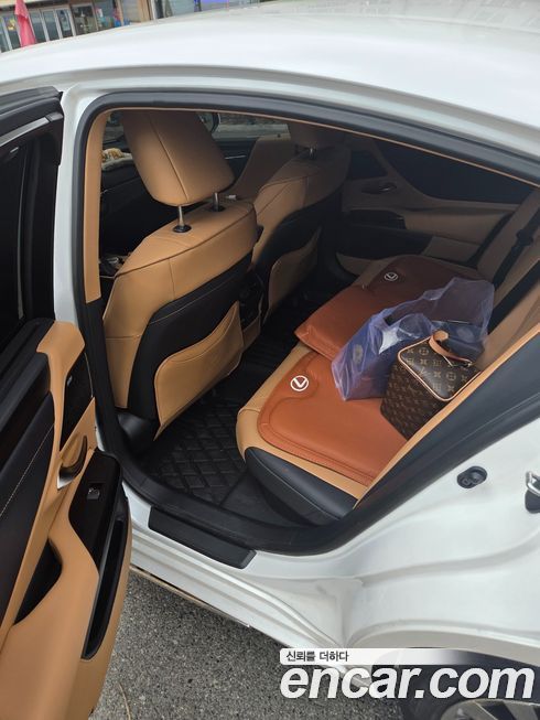Lexus ES 2026