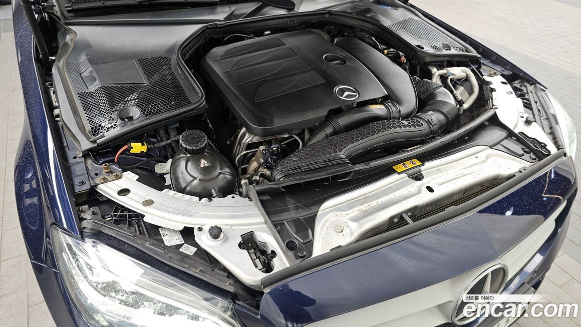 Mercedes-Benz C-Class 2020