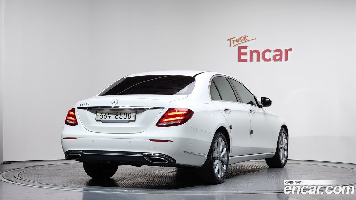 Mercedes-Benz E-Class 2019