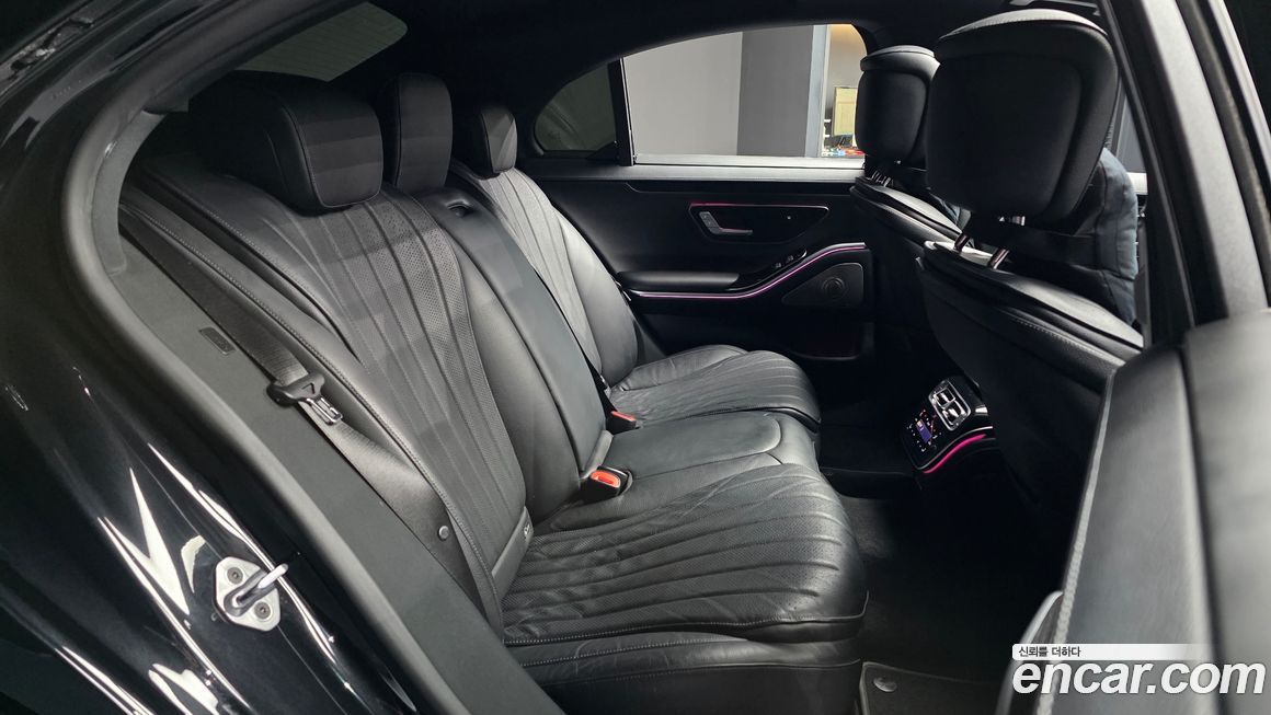 Mercedes-Benz S-Class 2021