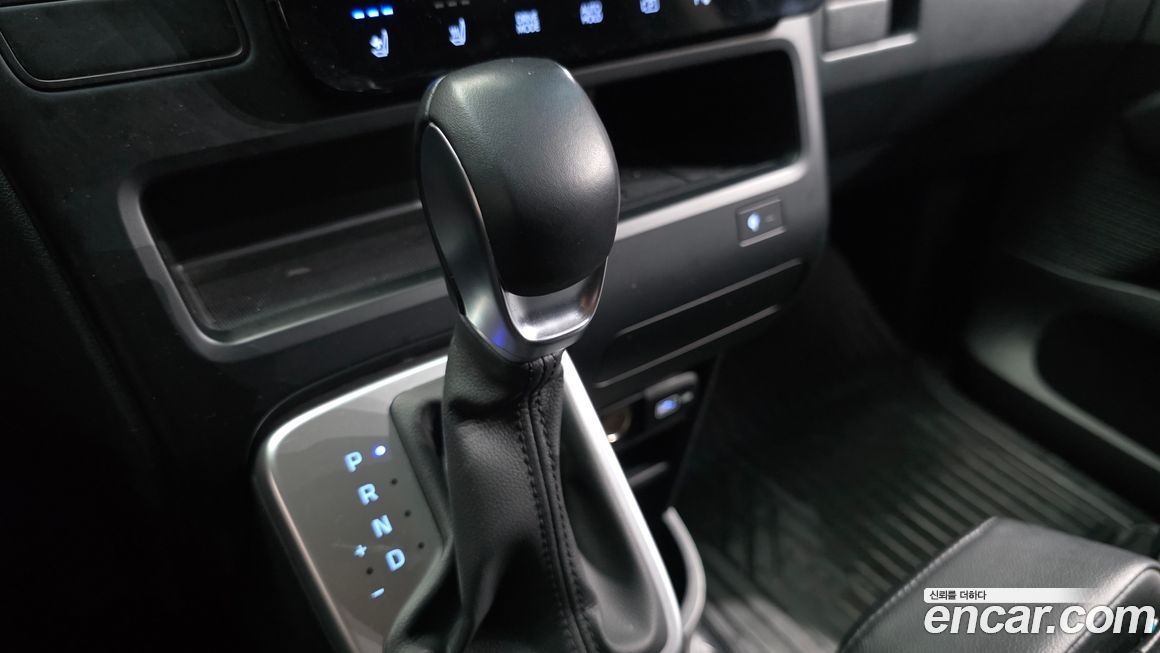 Hyundai Staria 2023