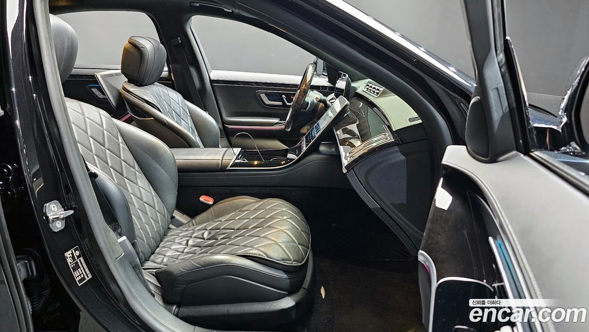 Mercedes-Benz S-Class 2021