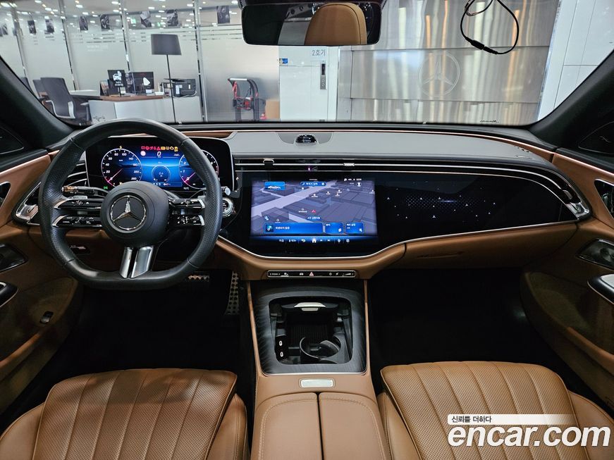 Mercedes-Benz E-Class 2024