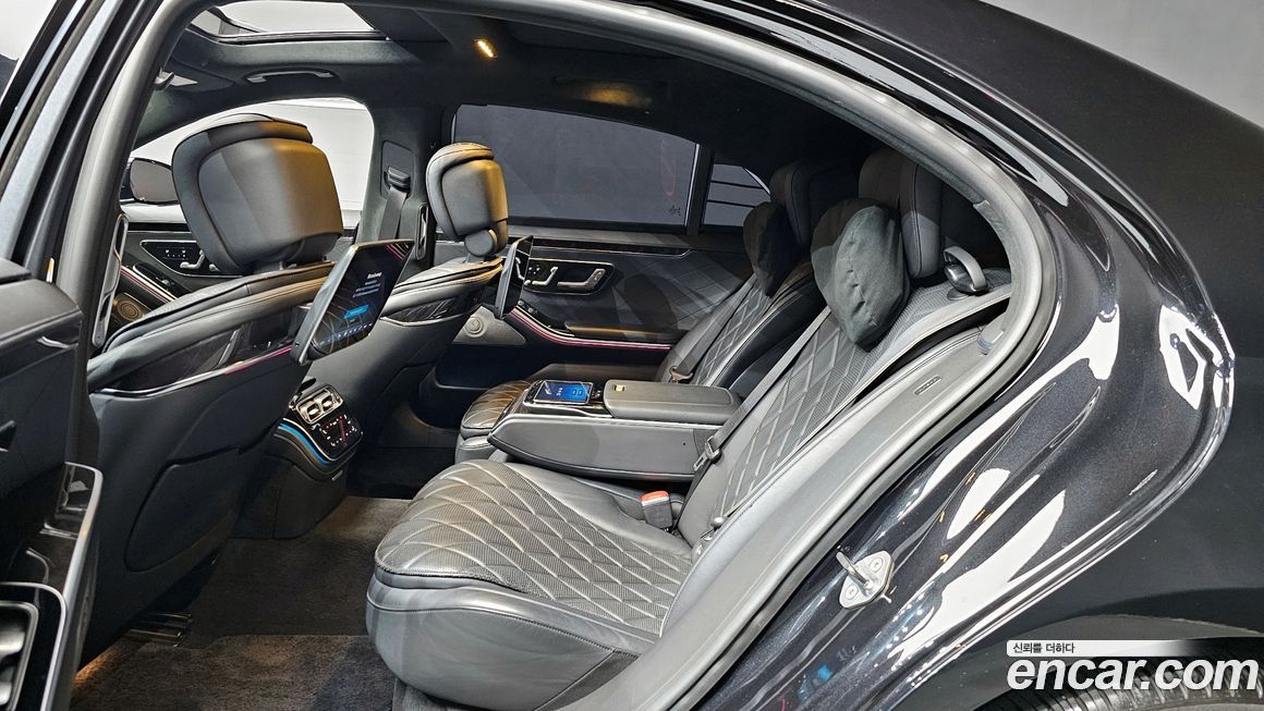 Mercedes-Benz S-Class 2021