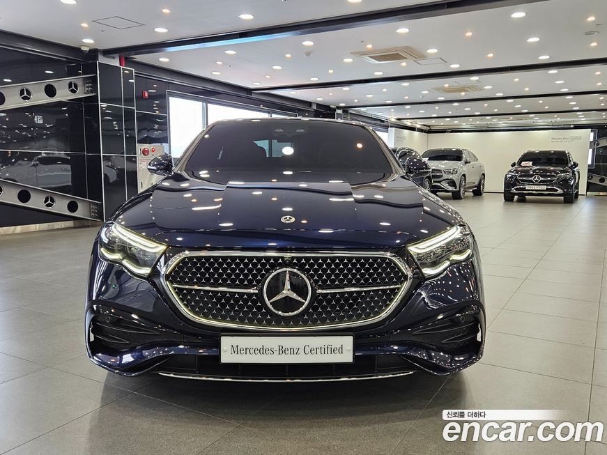 Mercedes-Benz E-Class 2024