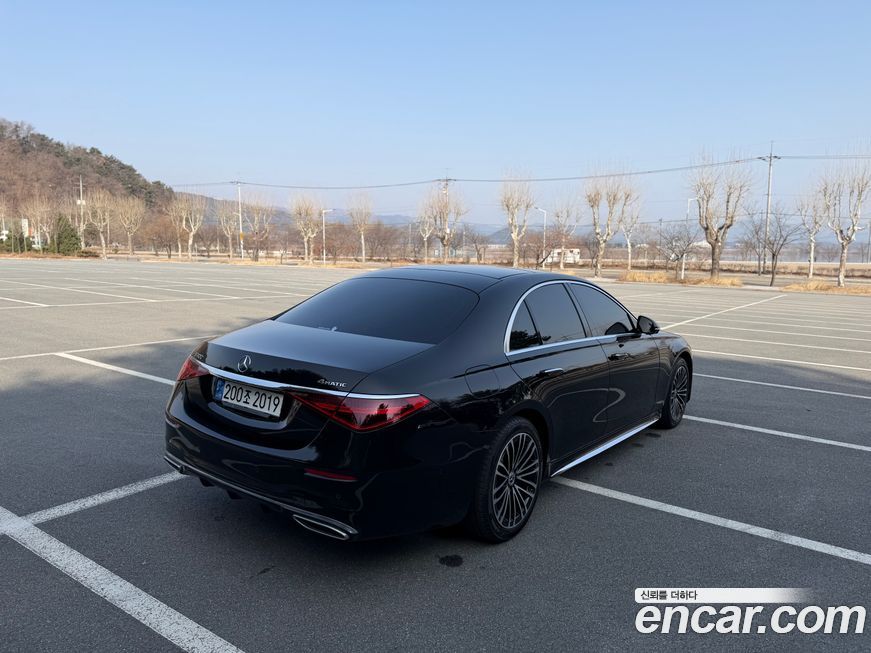 Mercedes-Benz S-Class 2021