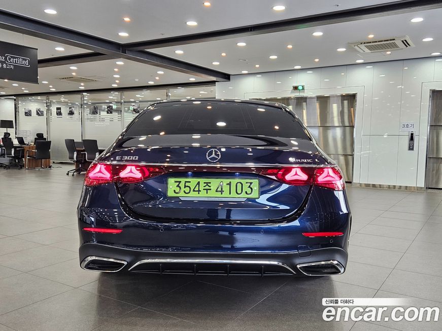 Mercedes-Benz E-Class 2024