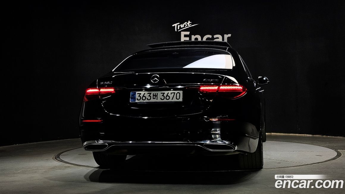 Mercedes-Benz S-Class 2021