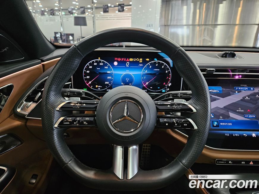 Mercedes-Benz E-Class 2024