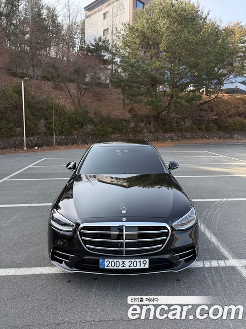 Mercedes-Benz S-Class 2021