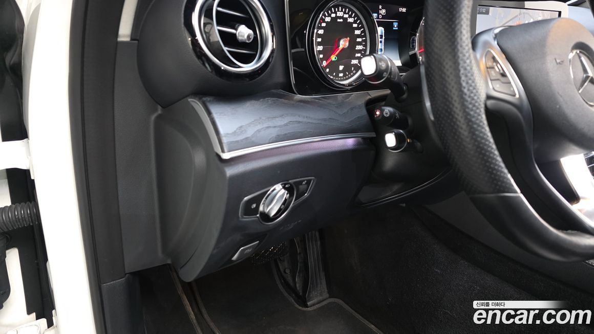 Mercedes-Benz E-Class 2018