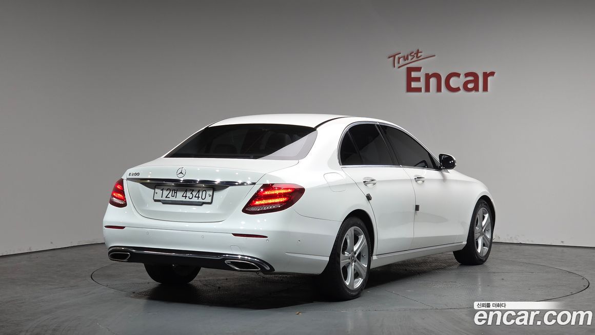 Mercedes-Benz E-Class 2018