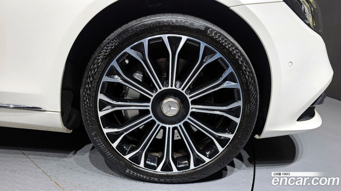 Mercedes-Benz S-Class 2020