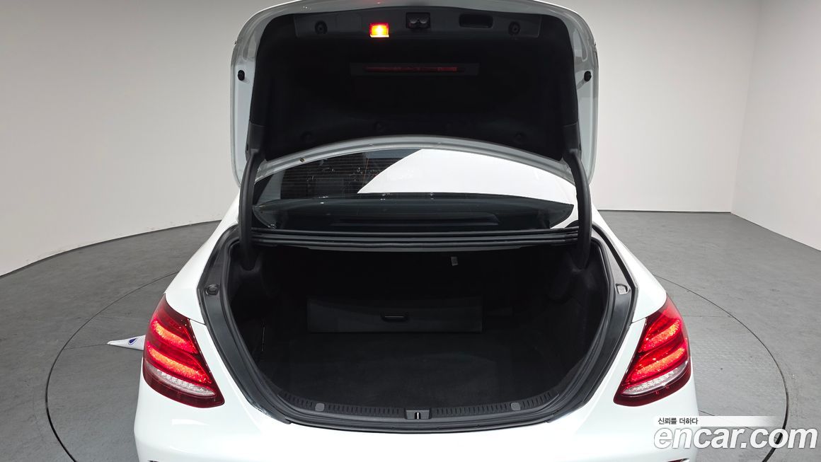 Mercedes-Benz E-Class 2018