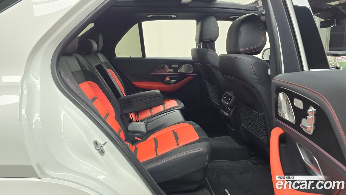 Mercedes-Benz GLE-Class 2021