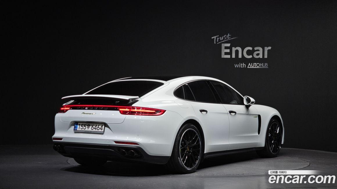 Porsche Panamera 2018