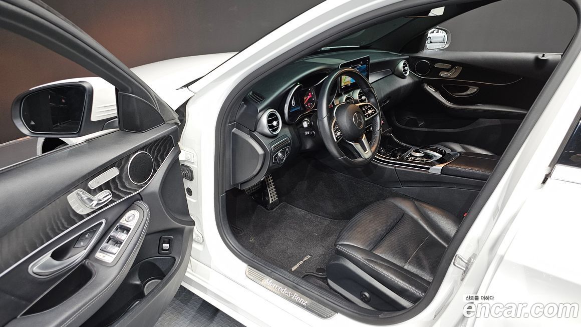 Mercedes-Benz C-Class 2019