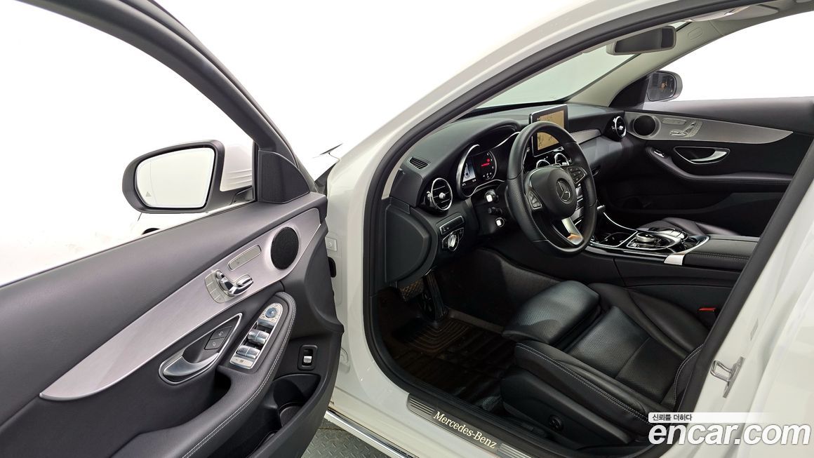 Mercedes-Benz C-Class 2018