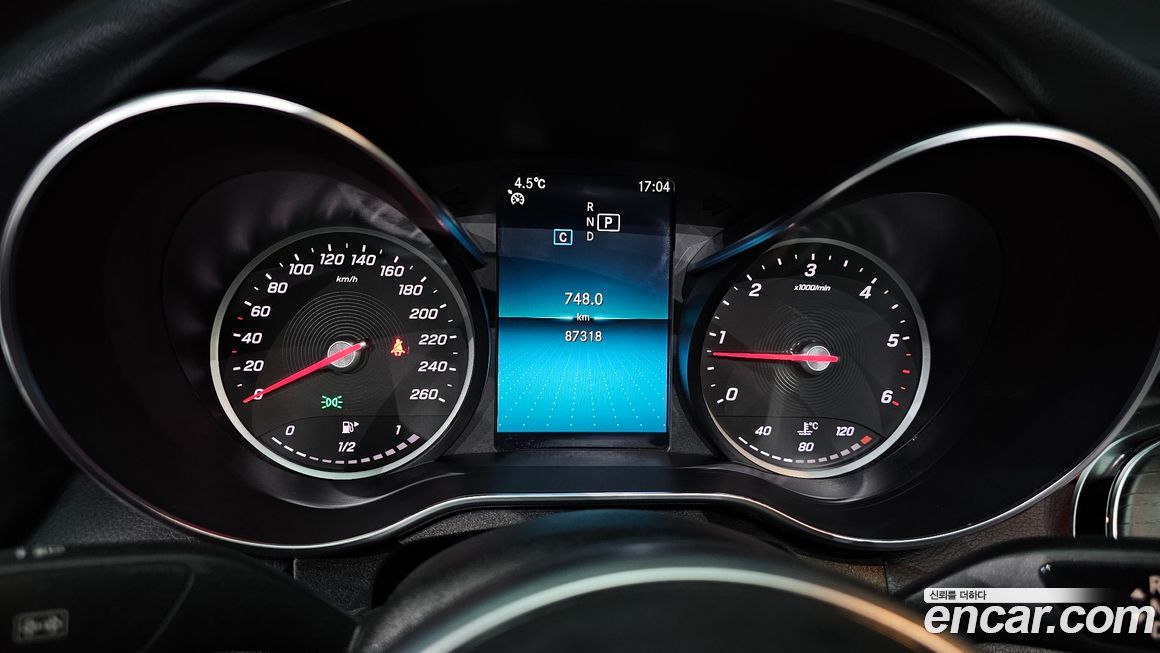 Mercedes-Benz C-Class 2019