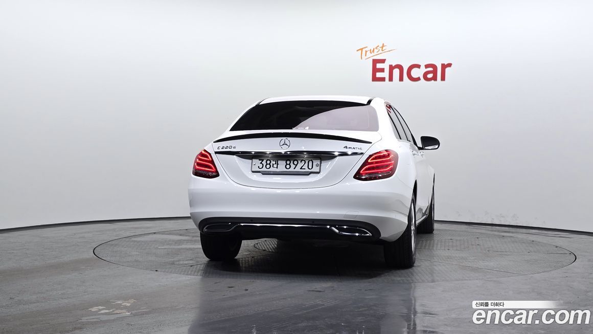 Mercedes-Benz C-Class 2018