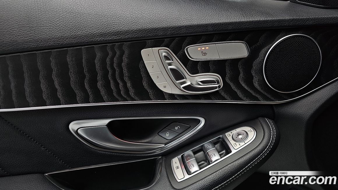 Mercedes-Benz C-Class 2019