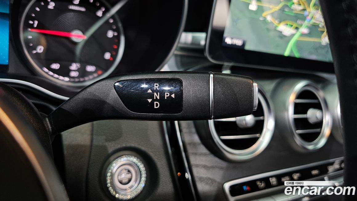 Mercedes-Benz C-Class 2019