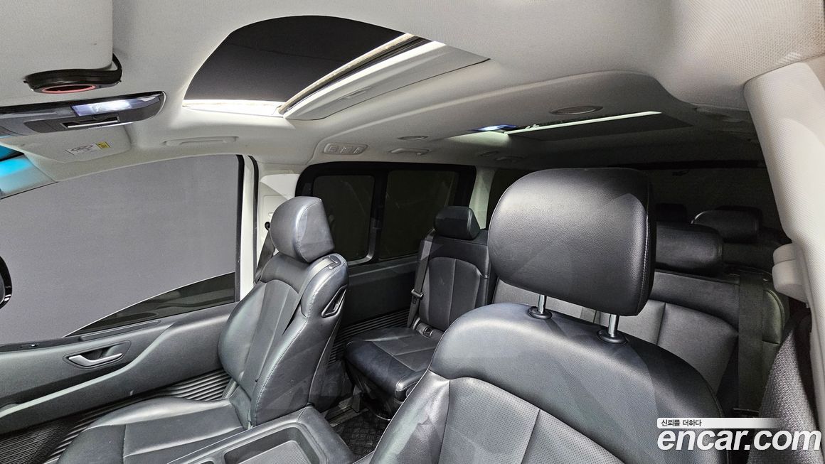 Hyundai Staria 2022